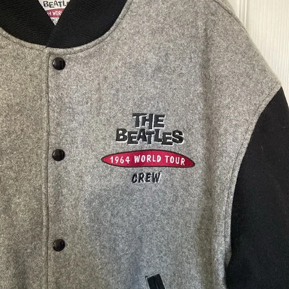 VINTAGE ‘The Beatles 1964 World Tour’ Limited Edition Crew Jacket Size XL RARE - Picture 2 of 15